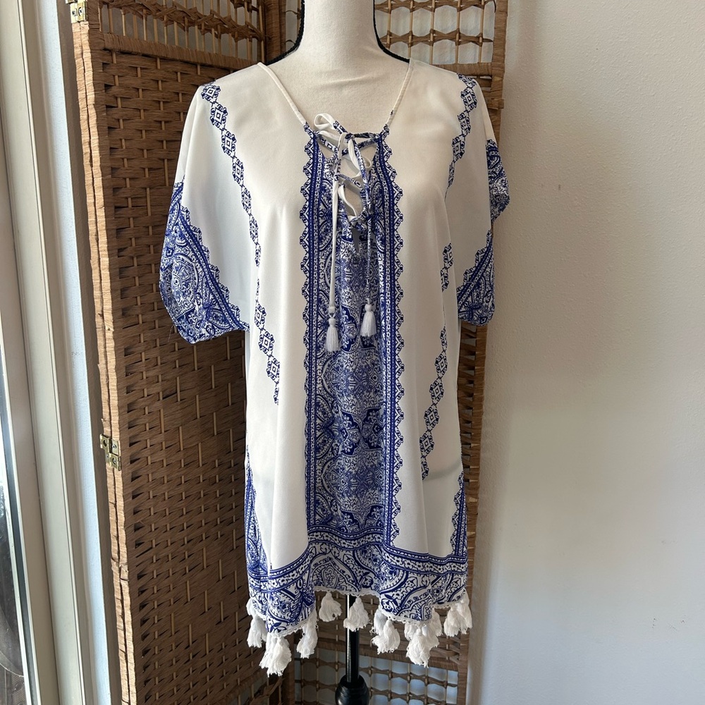 Swimsuit cover up white with Blue Paisley Print and Tassel Hem